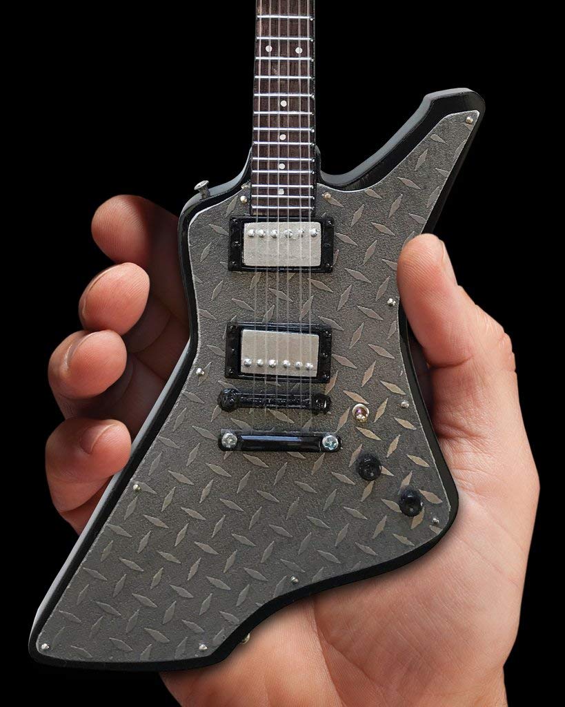 FanMerch Mini Guitar Metallica Collectible James Hetfield Diamond Plate Guitar Replica - Image 4